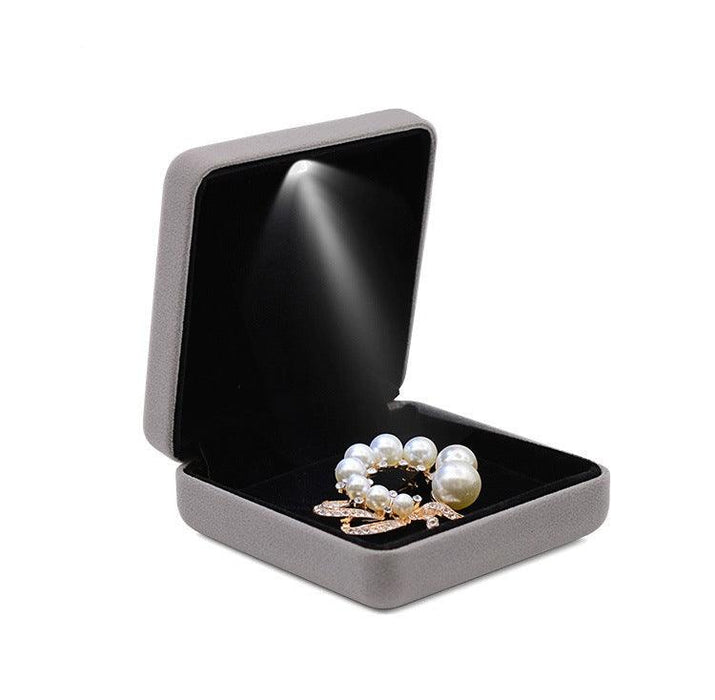 Velvet Brooch Memorial Pin Badge Box with LED